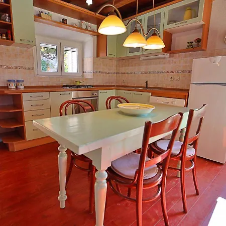 Mirna By Interhome *