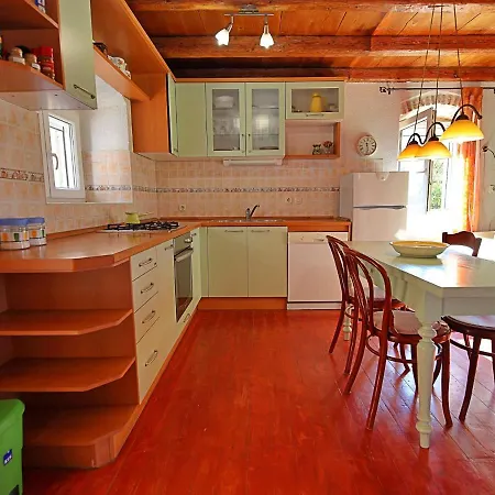 Mirna By Interhome *