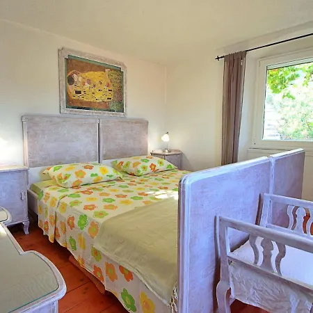 Mirna By Interhome Tatil Evi Ložišće